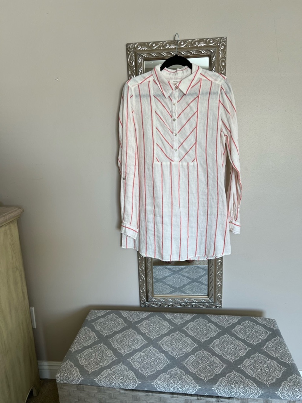 C&C California women 100% linen White Shirt with Red Stripe Detail